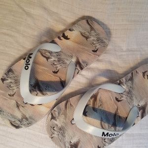 Molo flip flop